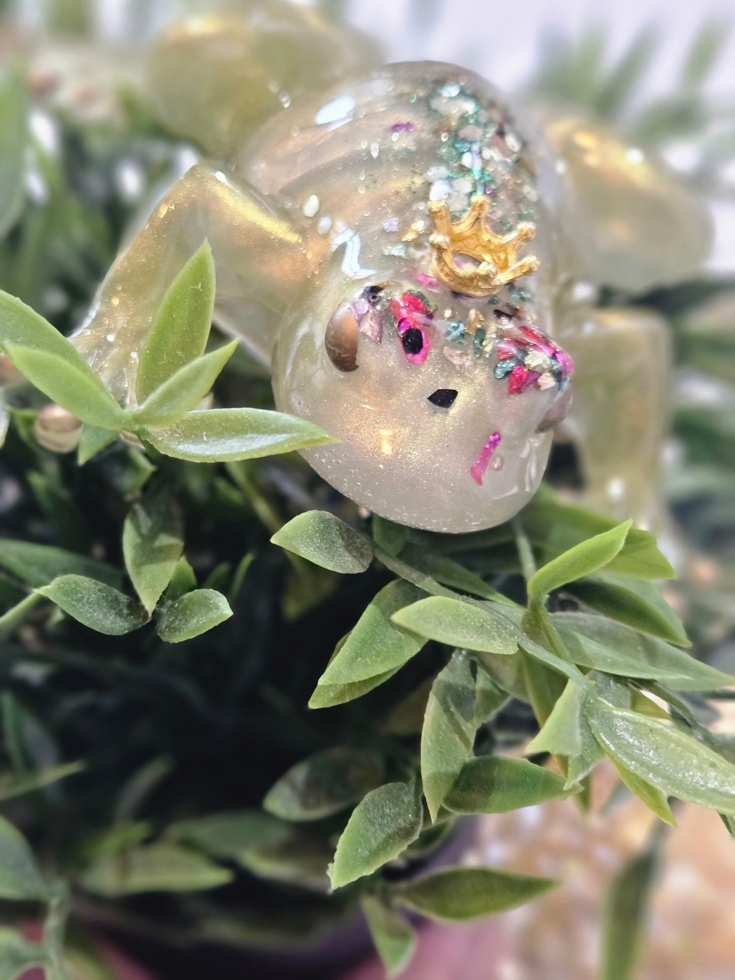 Resin 'Light up" Frog in Gold, Green and Pearl with lights and glow-in-the-dark glitter