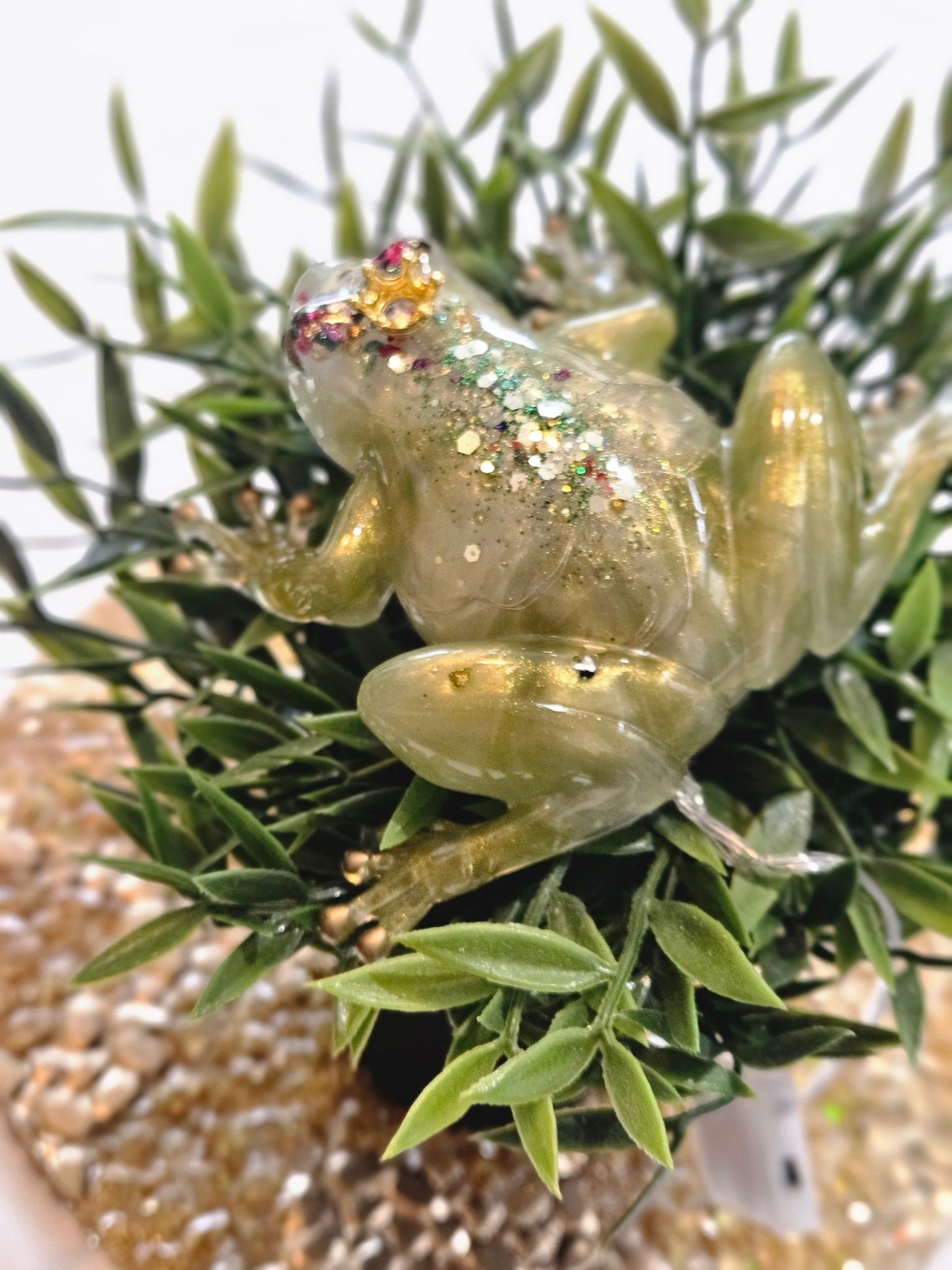 Resin 'Light up" Frog in Gold, Green and Pearl with lights and glow-in-the-dark glitter