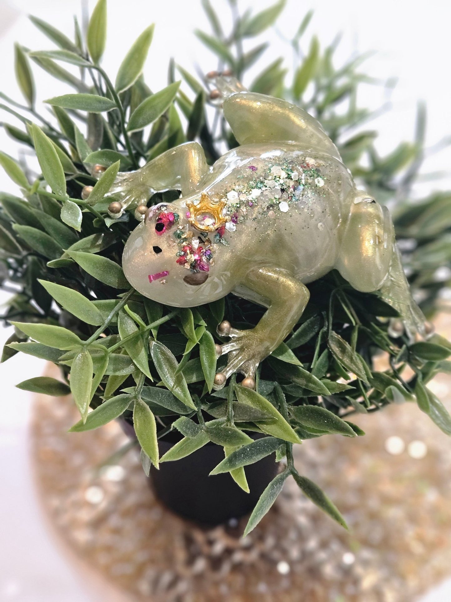 Resin 'Light up" Frog in Gold, Green and Pearl with lights and glow-in-the-dark glitter