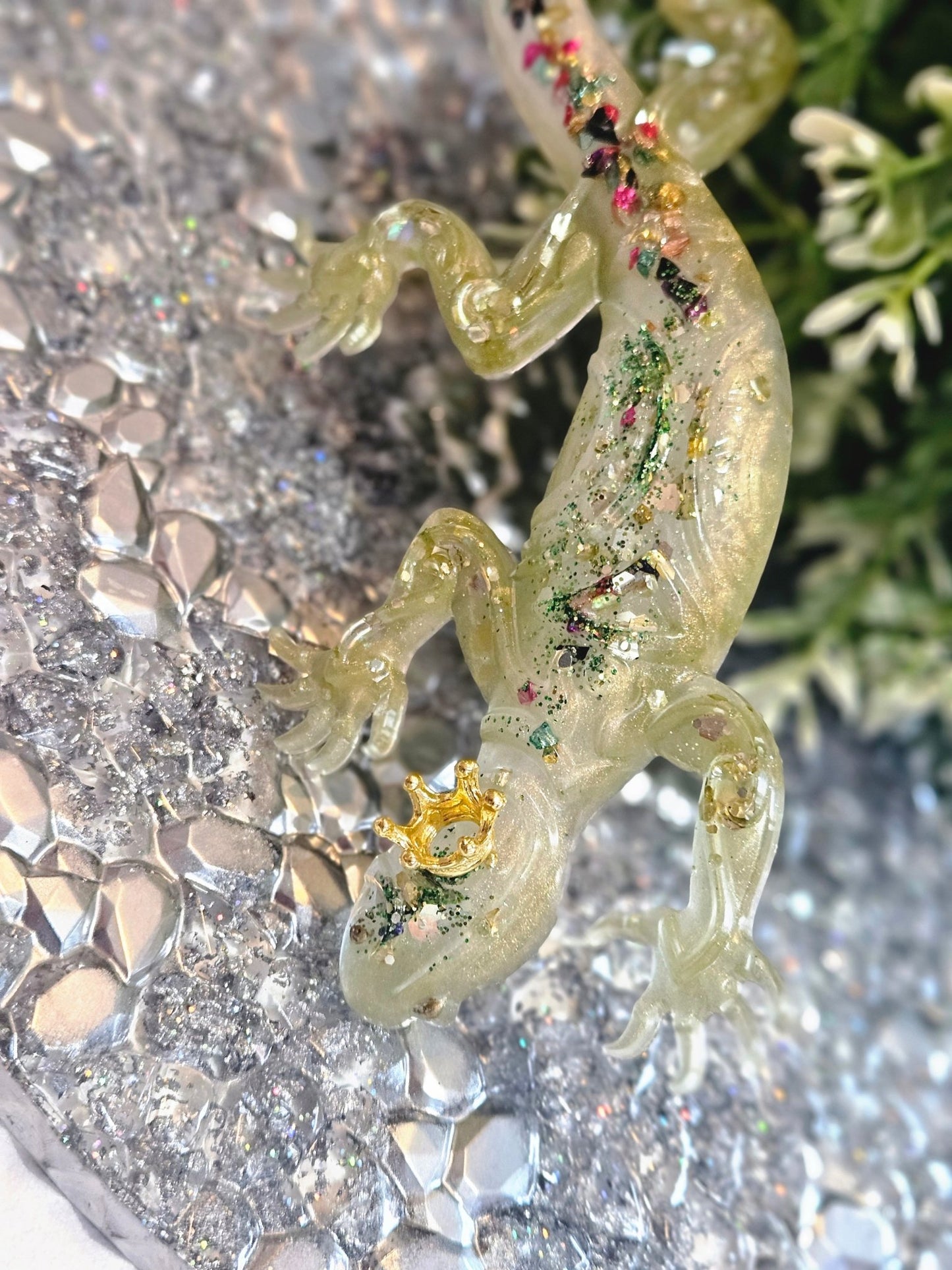 Resin Tribal Gecko in Gold, Green and Pearl and glow-in-the-dark glitter