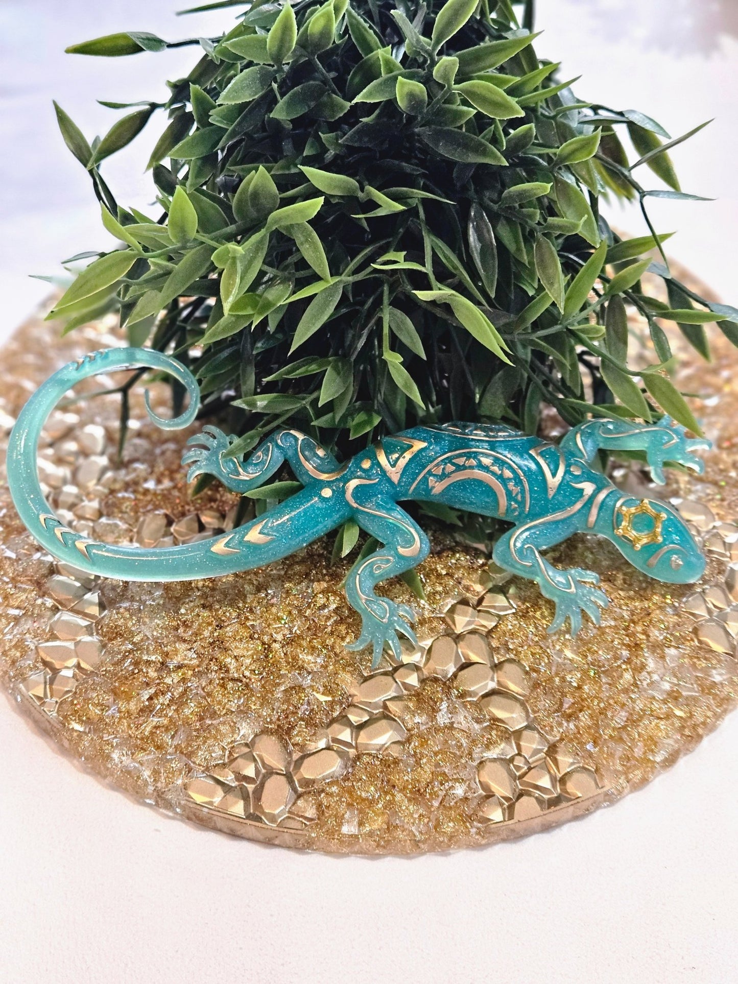 Resin Tribal Gecko in Teal and Glitter