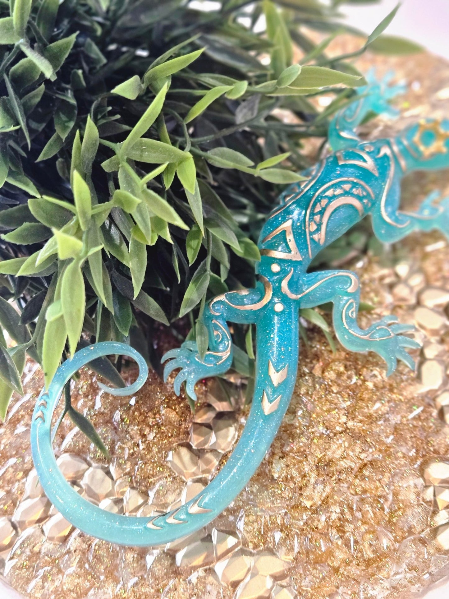 Resin Tribal Gecko in Teal and Glitter