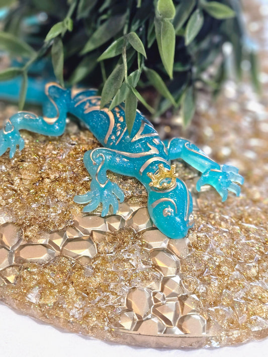 Resin Tribal Gecko in Teal and Glitter