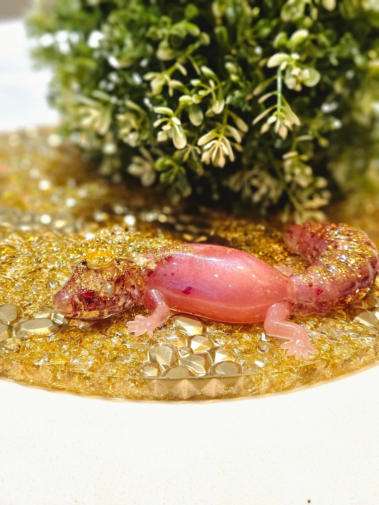 Resin fat tail Gecko in Pink and glitter