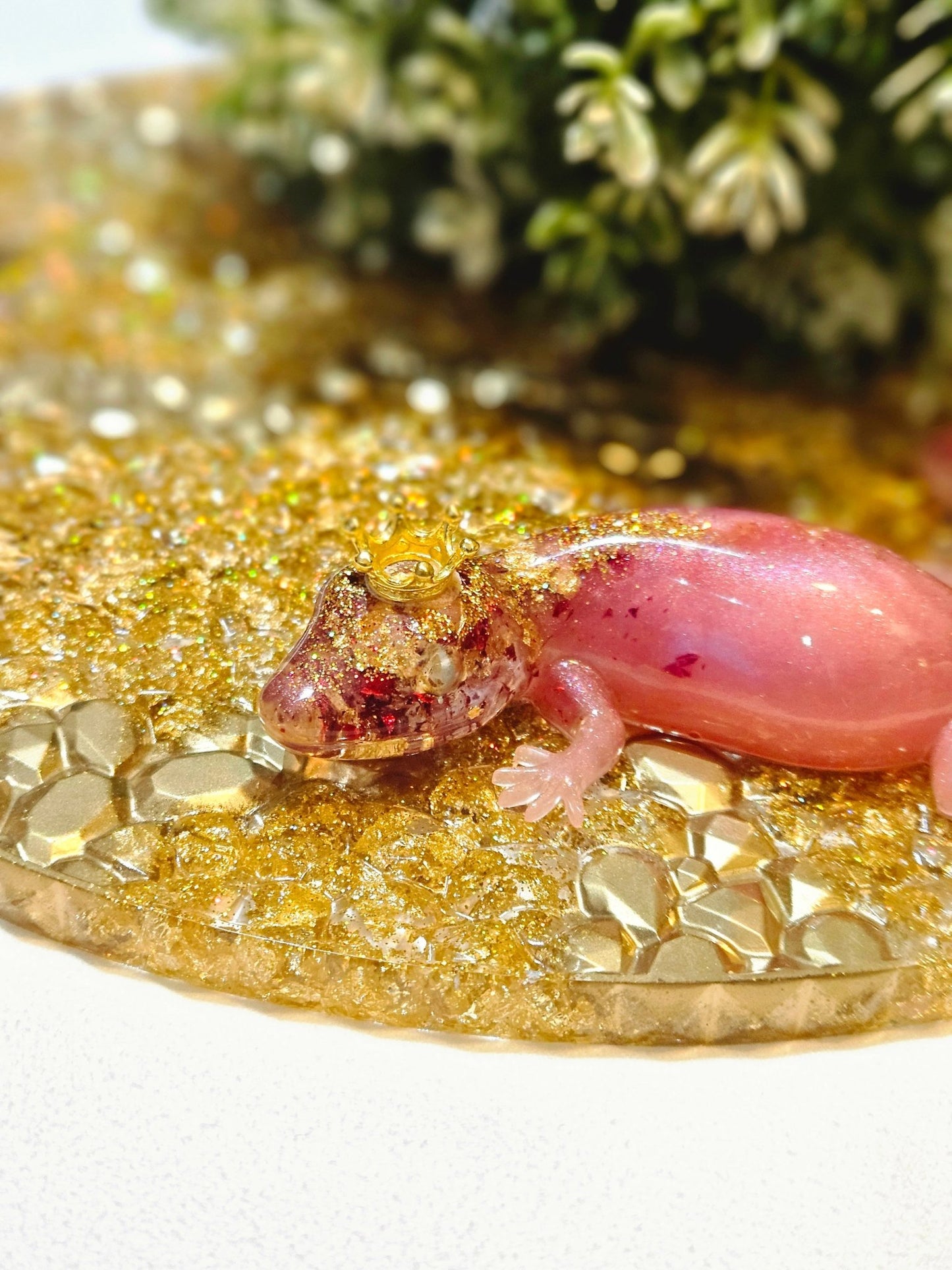 Resin fat tail Gecko in Pink and glitter