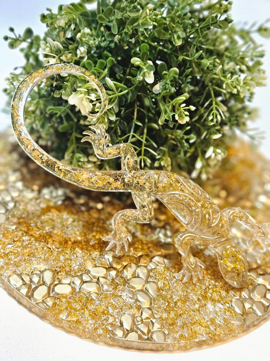 Resin Tribal Gecko in Gold foil and Glitter