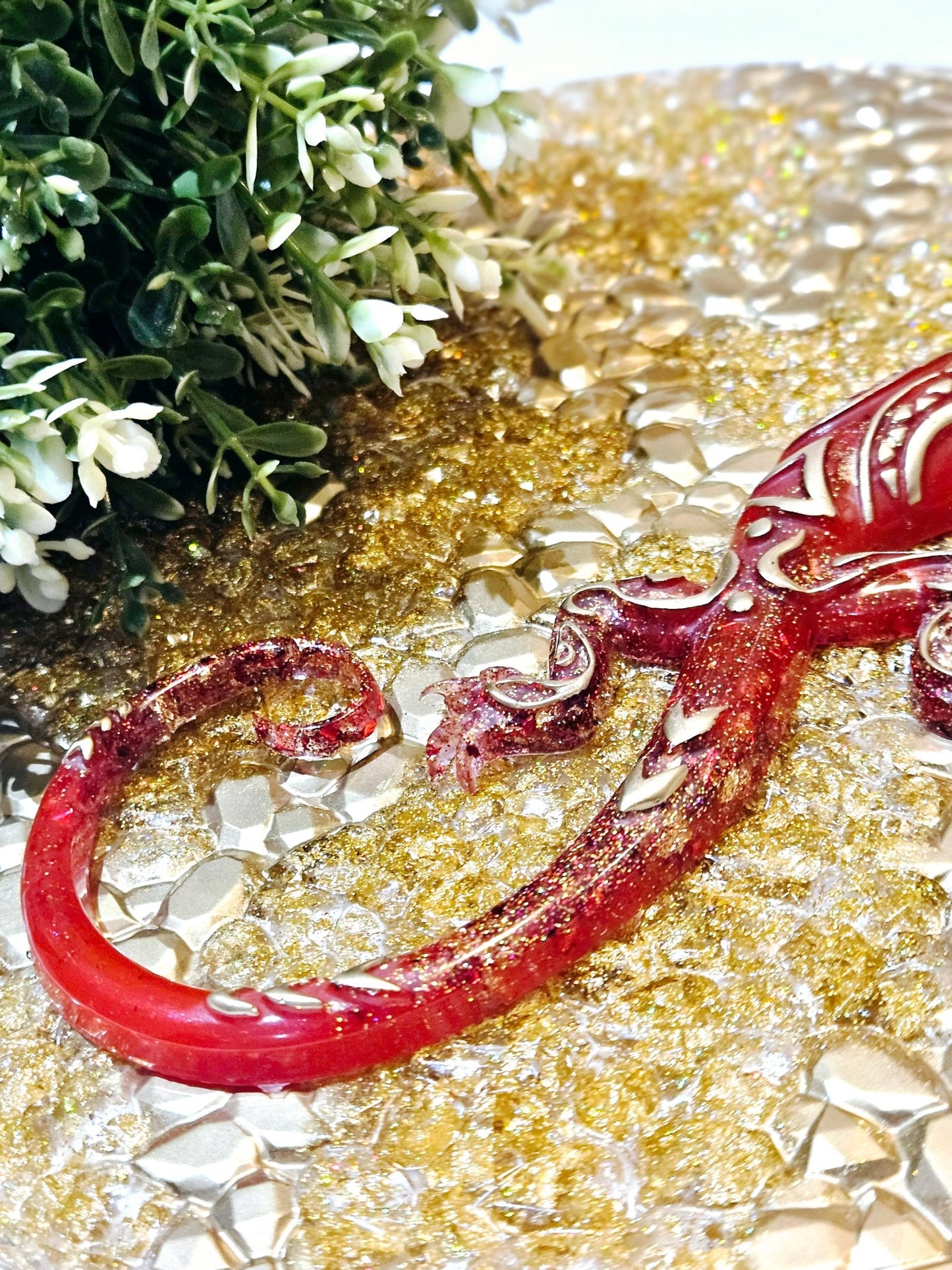 Resin Tribal Gecko in Deep red and Glitter